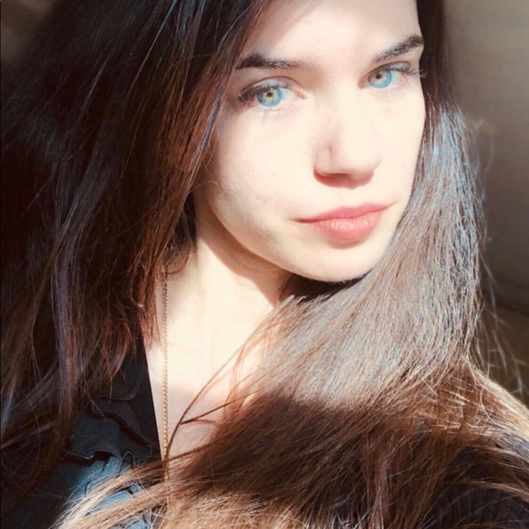 Meet your Posher, Mary! - Picture 4 of 6